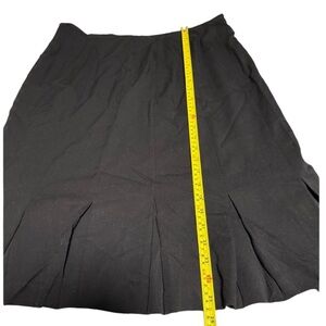 Sandra women’s skirt size 14 black